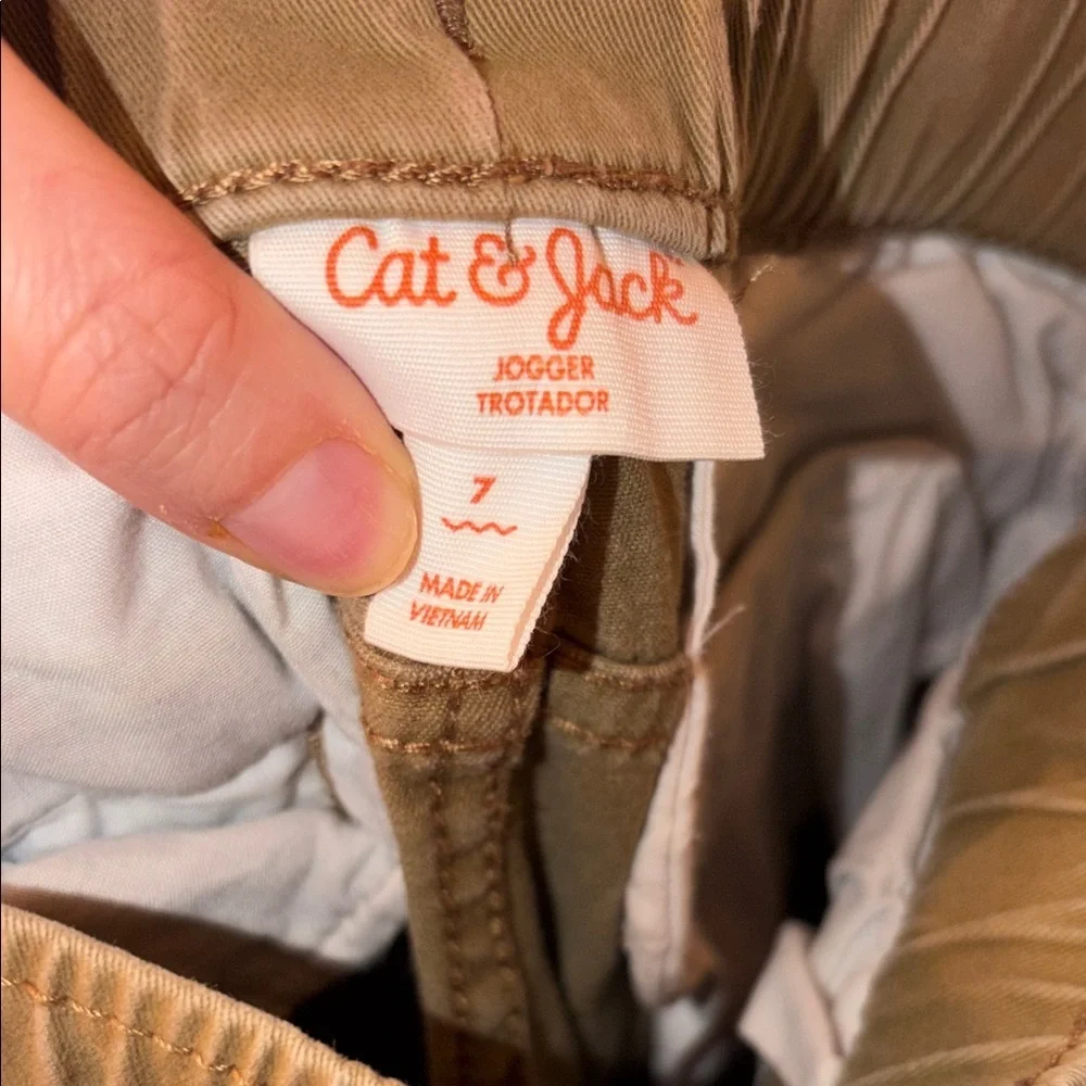 Cat & Jack Khaki Cargo Pants — Boys 7 - Picture 3 of 3